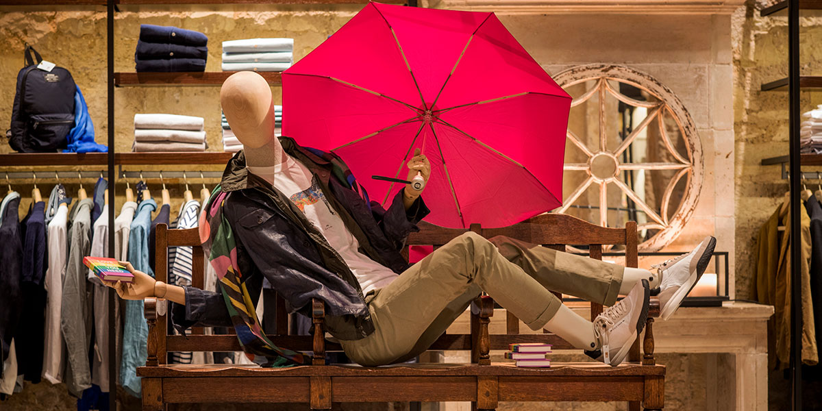 Explore the latest fashion trends at Rialto Living